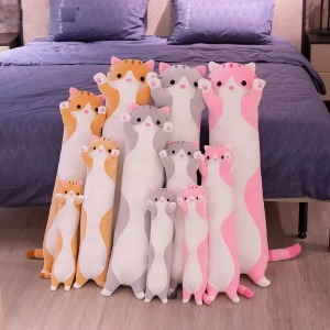 Set aus 11 Kissen in Form von Katzen in braun, grau und rosa