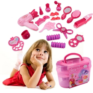 17-teiliges Friseurset für Mädchen in einer rosafarbenen Tasche.