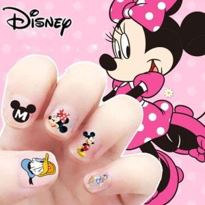 nagelsticker für Mädchen mit Mickey-Mouse-Motiv, mit verschiedenen Figuren auf jedem Nagel