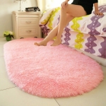 Hochwertiger Teppichboden für ein rosafarbenes Mädchenzimmer in einem Haus