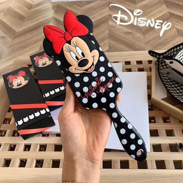 3D Minnie Haarbürste für Mädchen mit einer Schachtel auf einem Tisch
