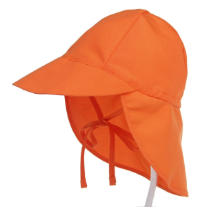 Orangefarbene Babymütze mit Nackenband und Kordel zum Befestigen