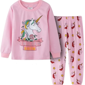 Rosa Pyjama mit Einhorndruck, bestehend aus einem langärmeligen T-Shirt und einer Hose
